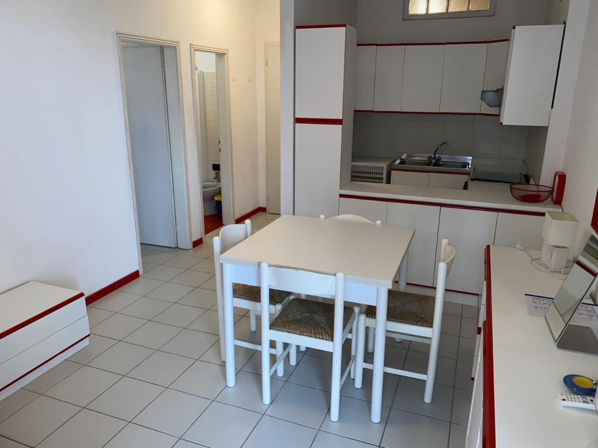 Residence Cristallo - Sabbiadoro Lignano Sabbiadoro Ngoại thất bức ảnh